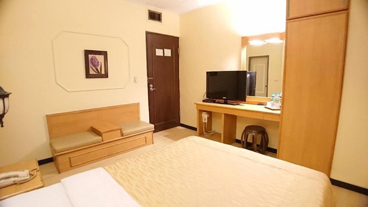 Yes Hotel Csiaji Kültér fotó